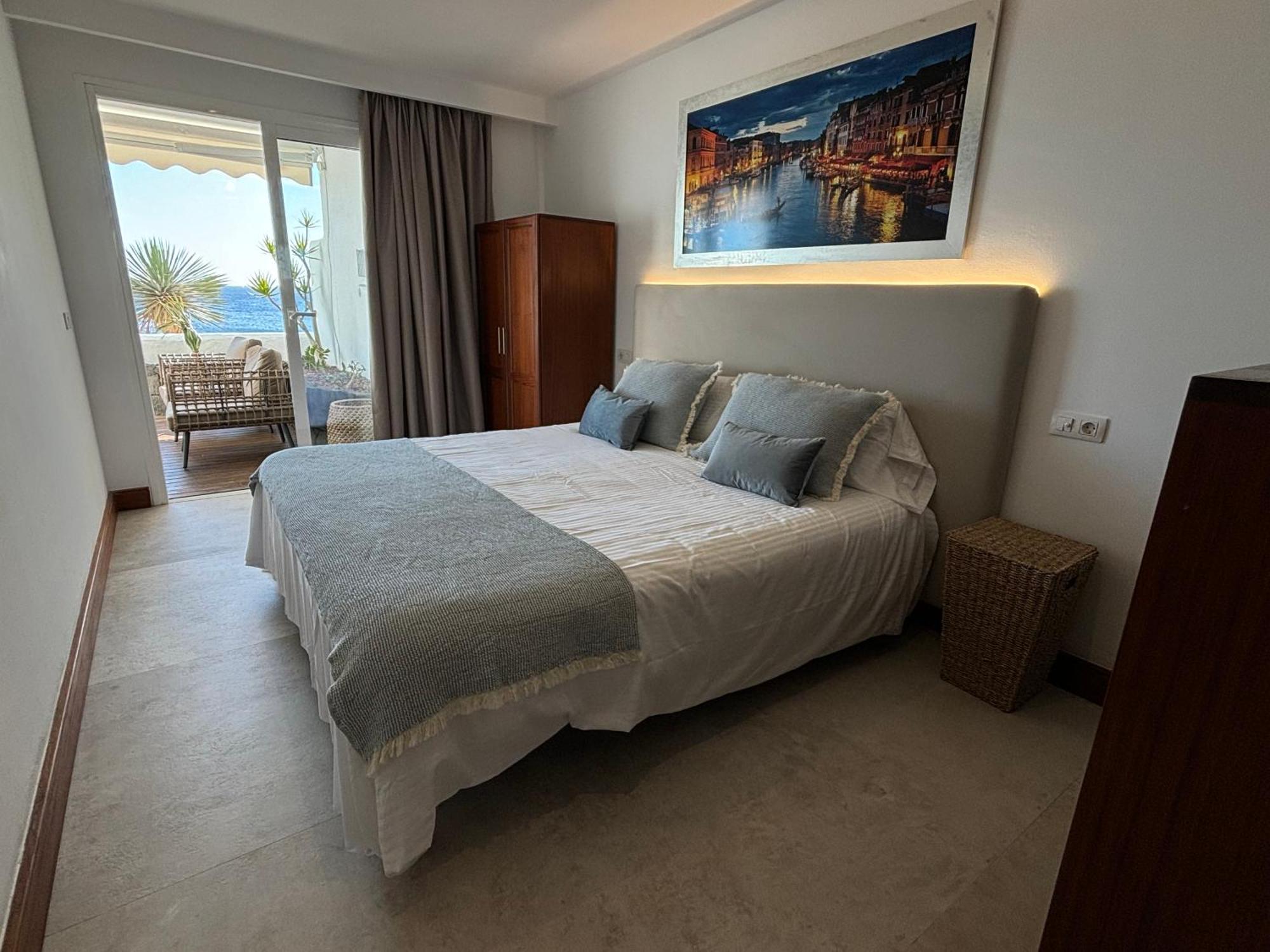 Costa Teguise Luxury First Line Apartment Exterior photo